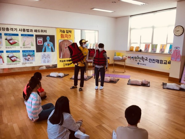 thumb-237920812_qeM4Xfwc_b0b1c5124cdc13d461e807ed96f7930447ee11c7_600x450