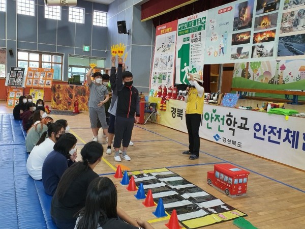 thumb-237920812_B8KrHYyC_debfdd9024376cfbbe162be76b571cd0499eccfc_600x450