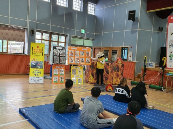 thumb-237920812_0DgujoIT_779b6695cdd933517555d09de94410d26906f9ee_600x450