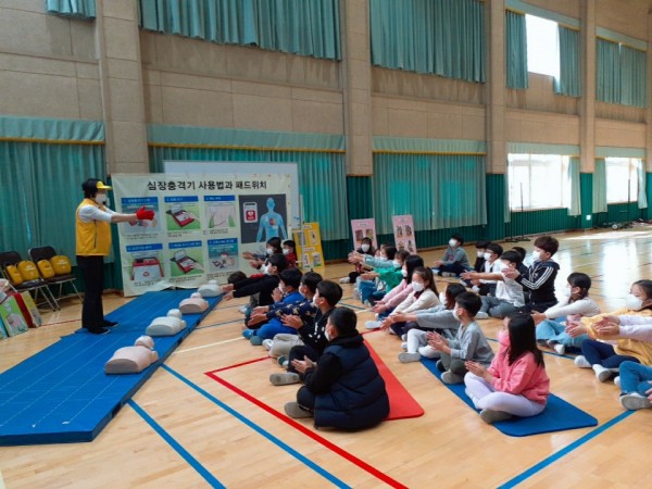 thumb-237920812_gpMok931_1c498259a2b0b3d66f9c9b088a5d44ccf748db59_600x450