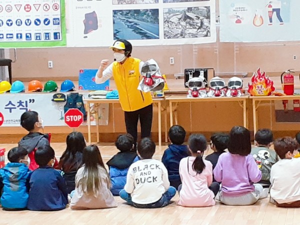 thumb-237920812_sJ2A45Cc_ddd7d3d1adab83f69a61c99d613544f7aa3f6e47_600x450