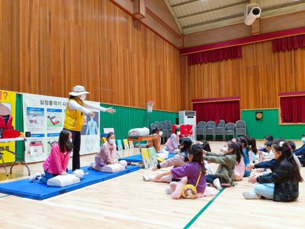 thumb-237920812_Ff0ey3RO_805a0ec1011a8e37436ce61aecdd2e078f6e06c7_600x450