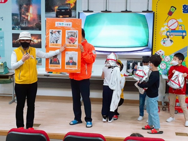 thumb-237920812_KvzxL3y1_ad98bd95801d975cbf4808b1c1d96e8d2ac23f1b_600x450