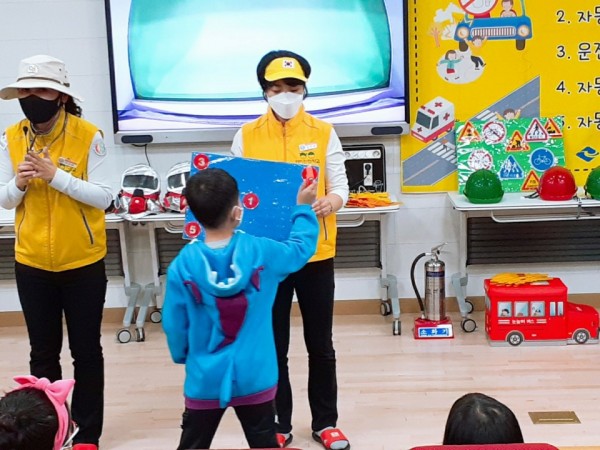 thumb-237920812_CBRQN7St_62d6d080c40035f91994af1ed0ca0cb0451127e9_600x450