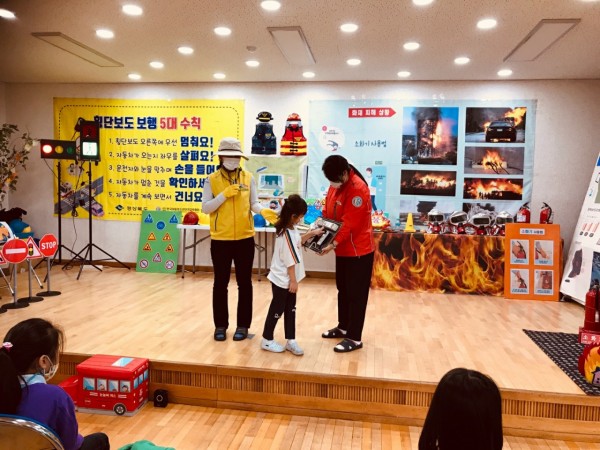 thumb-237920812_TcKAMdm5_1dd22990f794417a36270acd2686bb49d4311899_600x450