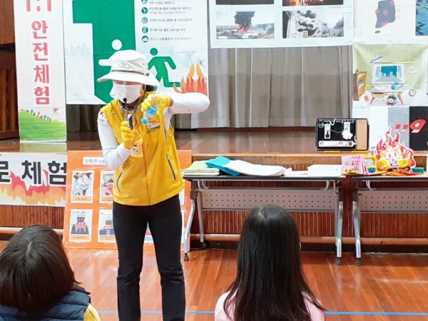 thumb-237920812_KHz8XJMV_76a2d1aab773f687fb7fb17cd26bd87228af2505_600x450